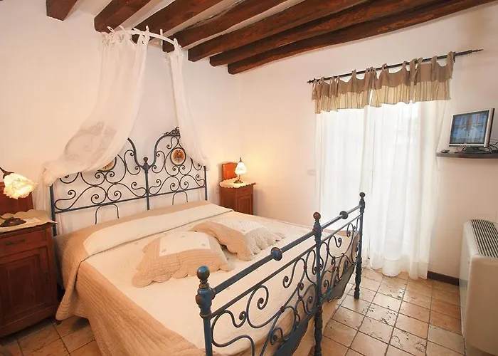 Paradiso Di Manu Hotel Noli