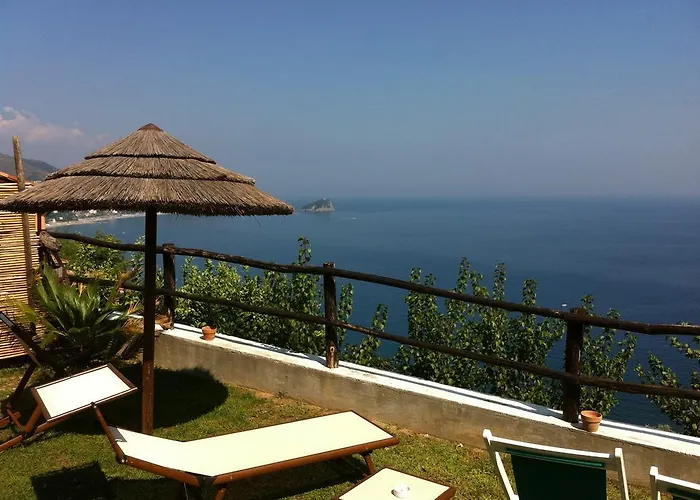 Paradiso Di Manu Szálloda Noli