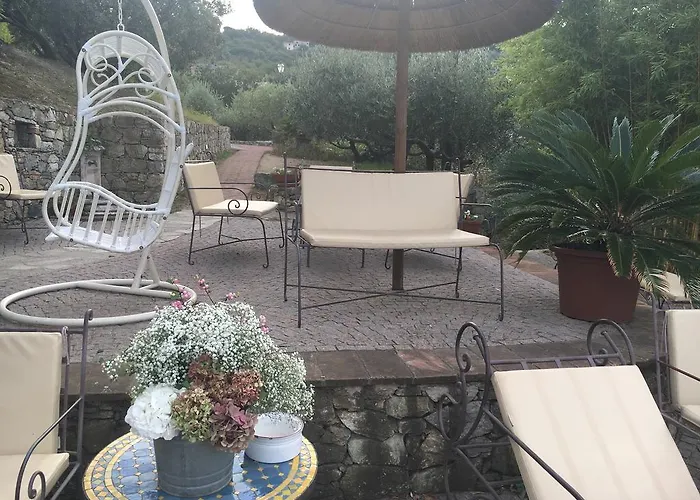Paradiso Di Manu Szálloda Noli
