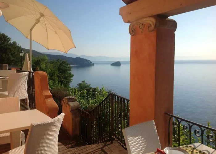 Paradiso Di Manu